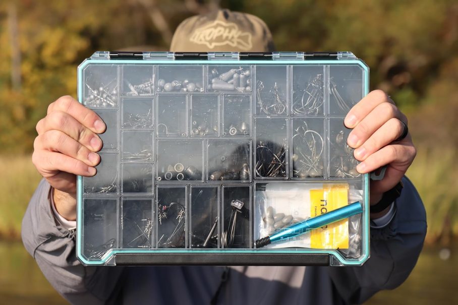 Evolution Fishing BallistiX Terminal Tackle Tray - Waterproof, Anti-Corrosion, One Hand Latch, Clear Lid, Lure Box, Tackle Storage - Image 3